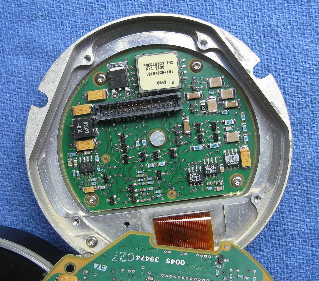 gg1320pcb2_mounted_in_top_of_case1.jpg