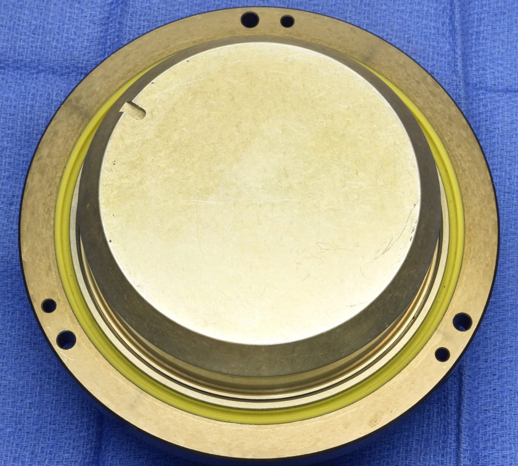 hg1700ag13imu_bottom_with_resilient_mount_down1.jpg