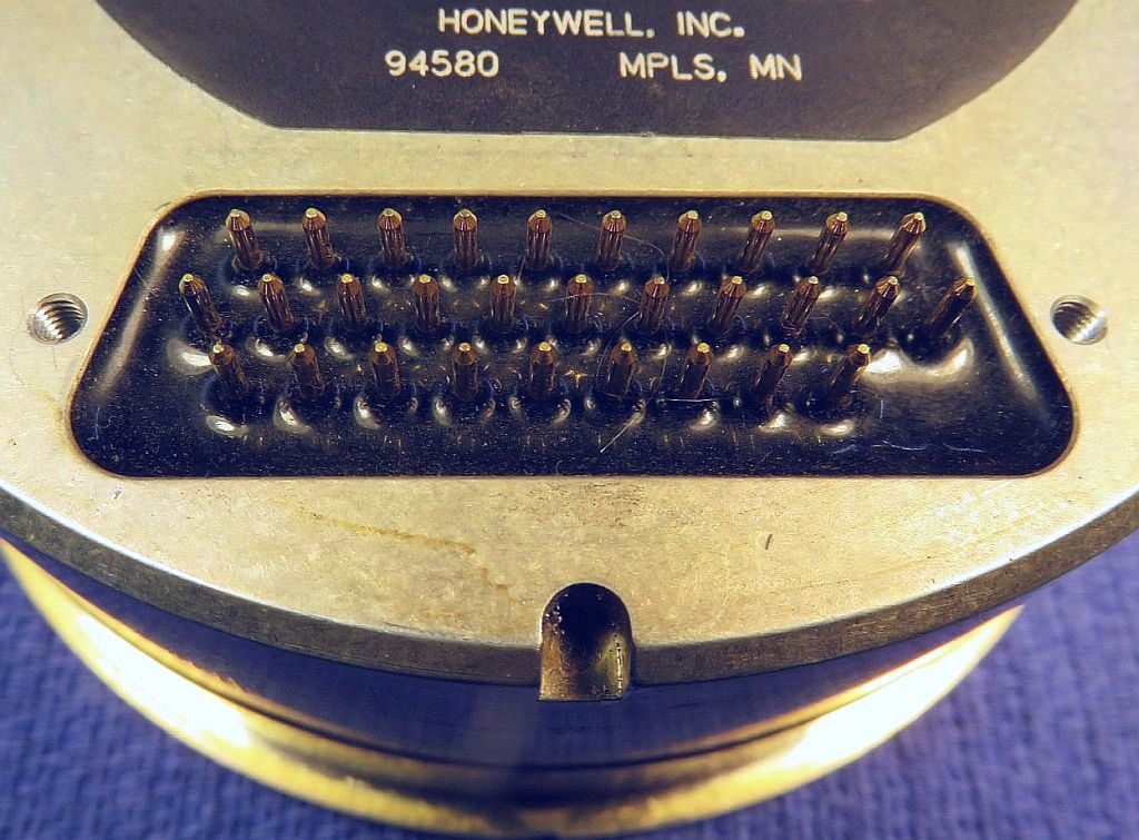hg1700ag59imu_control_main_connector1.jpg