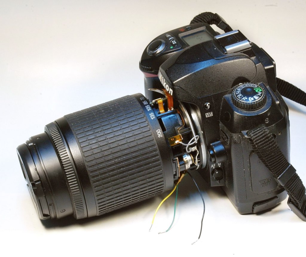 afsdx55200mmvrswm_test_rig_on_camera1.jpg