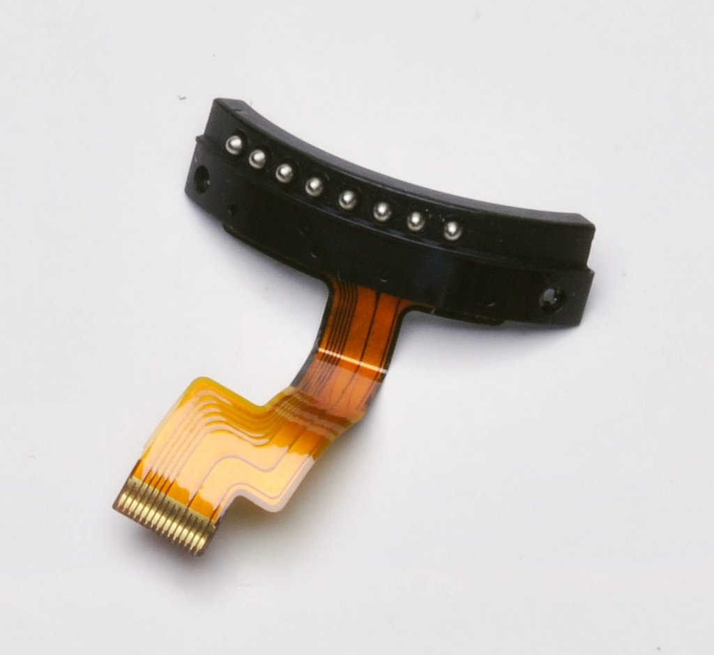 nikonafsnikkor28300mmf_3556gedvr_camera_contacts_with_flex_cable1.jpg