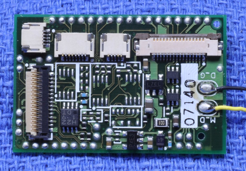 nikonafsnikkor28300mmf_3556gedvr_main_pcb_front1.jpg