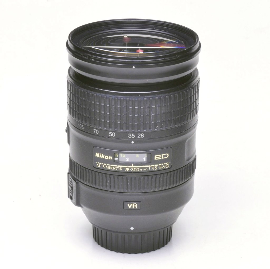 nikonafsnikkor28300mmf_3556gedvrside1_down.jpg