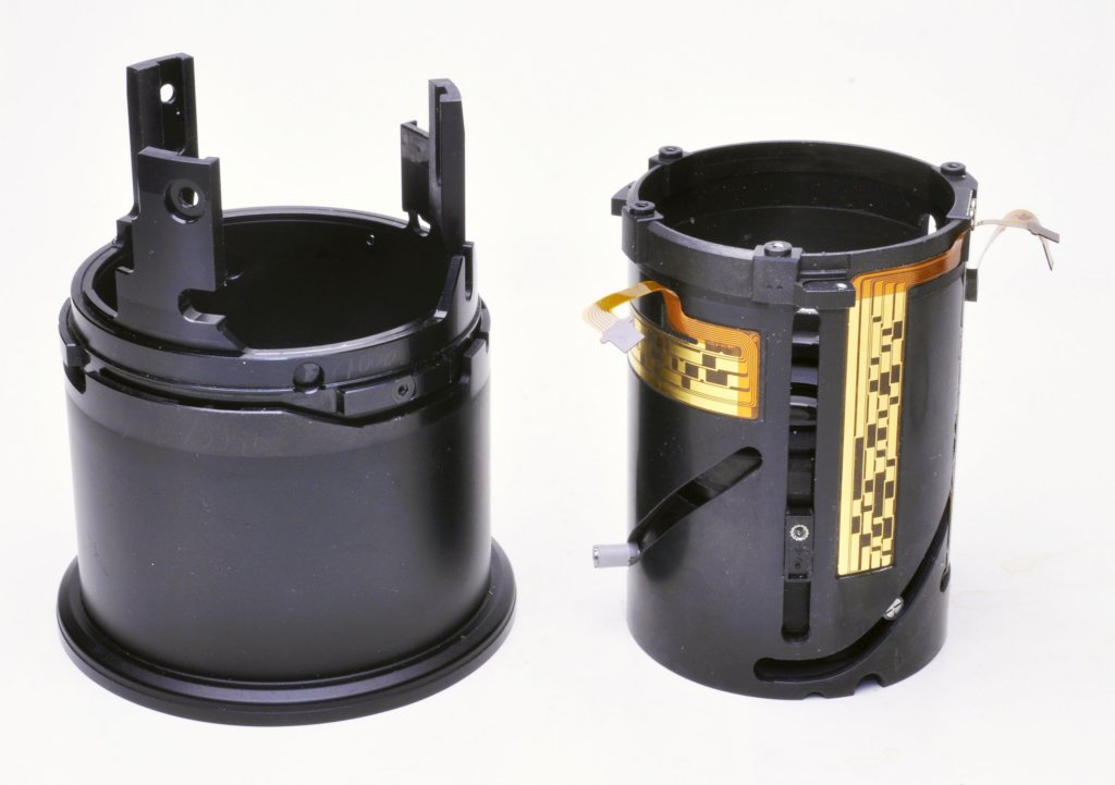 nikonafsnikkor28300mmf_3556gedvrstraight_ringencoder_unit1.jpg