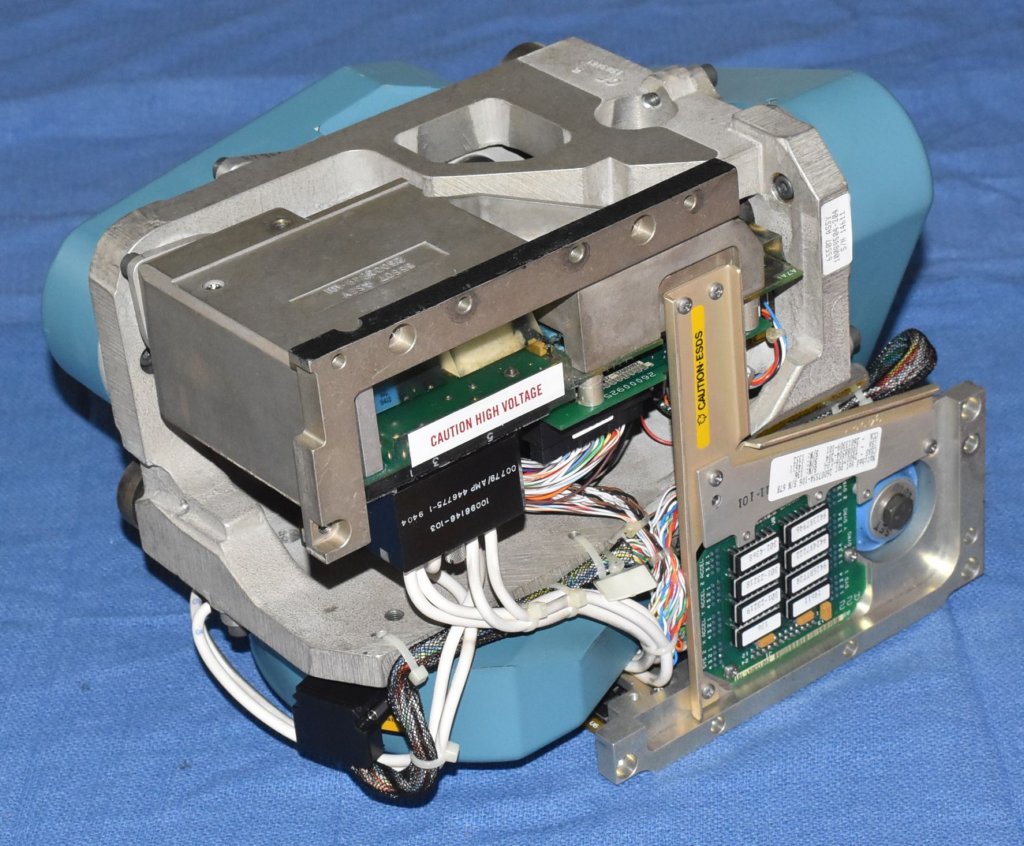 laserefirugg1342rlginertialplatformsideview2.jpg